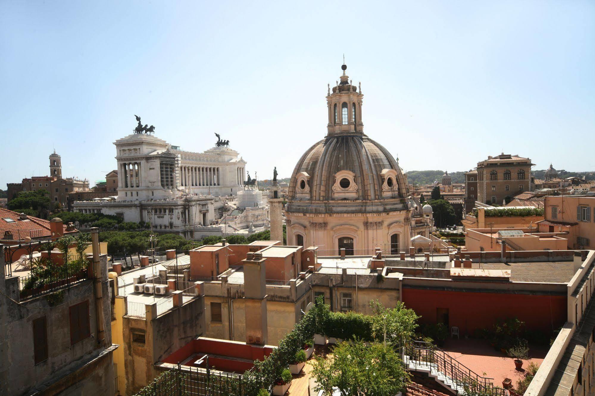 Bed and Breakfast Residenza Torre Colonna Roma Exterior foto