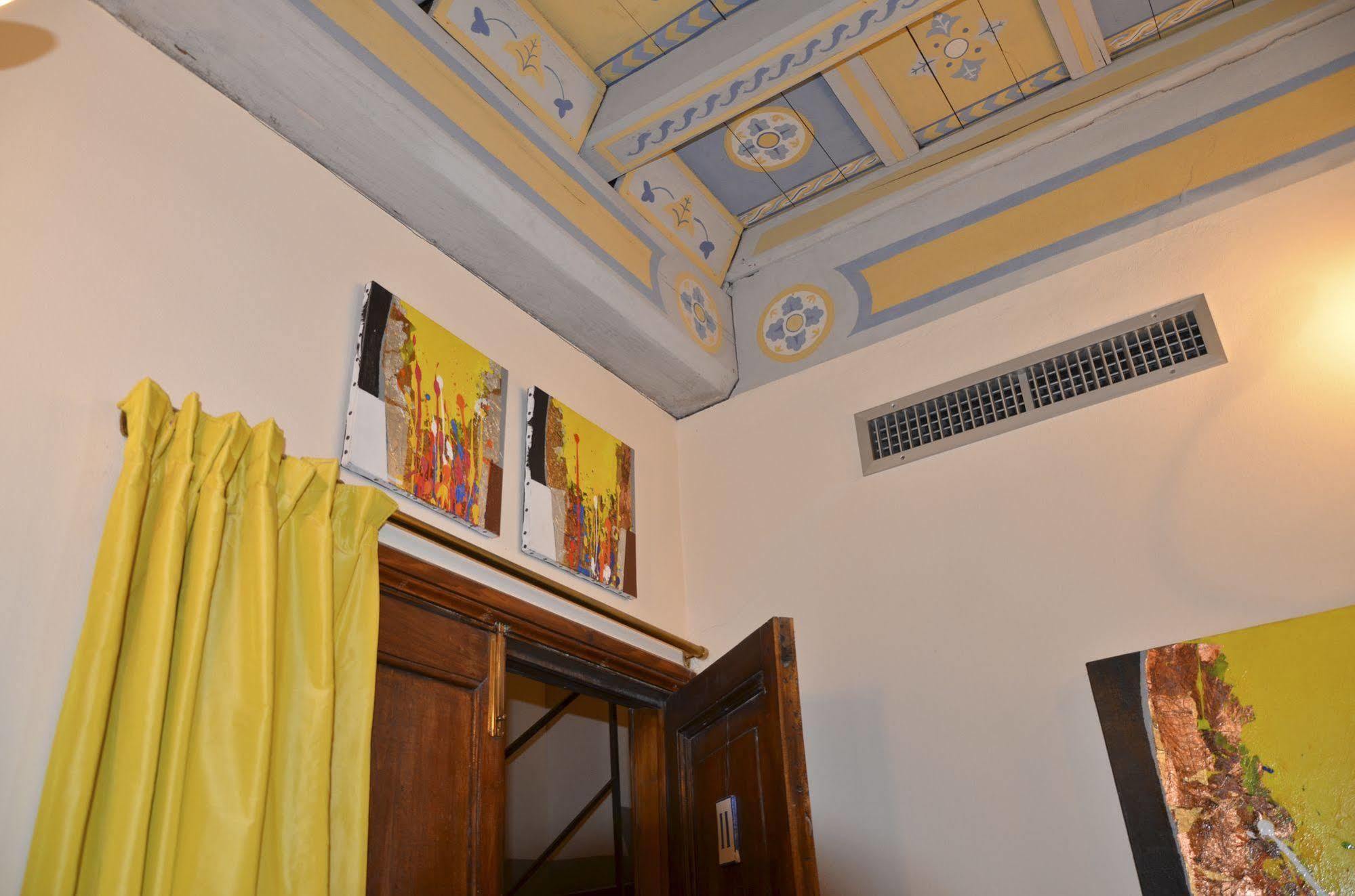 Bed and Breakfast Residenza Torre Colonna Roma Exterior foto