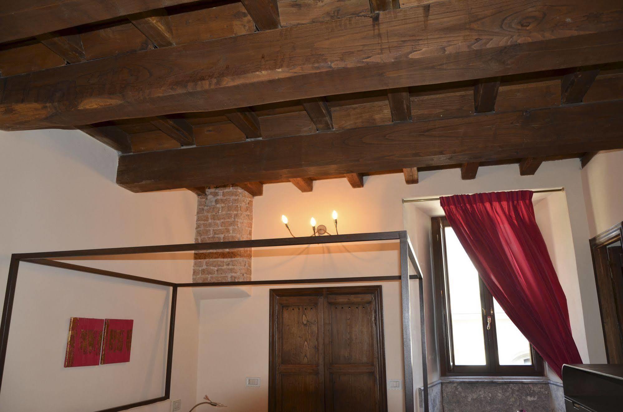 Bed and Breakfast Residenza Torre Colonna Roma Exterior foto