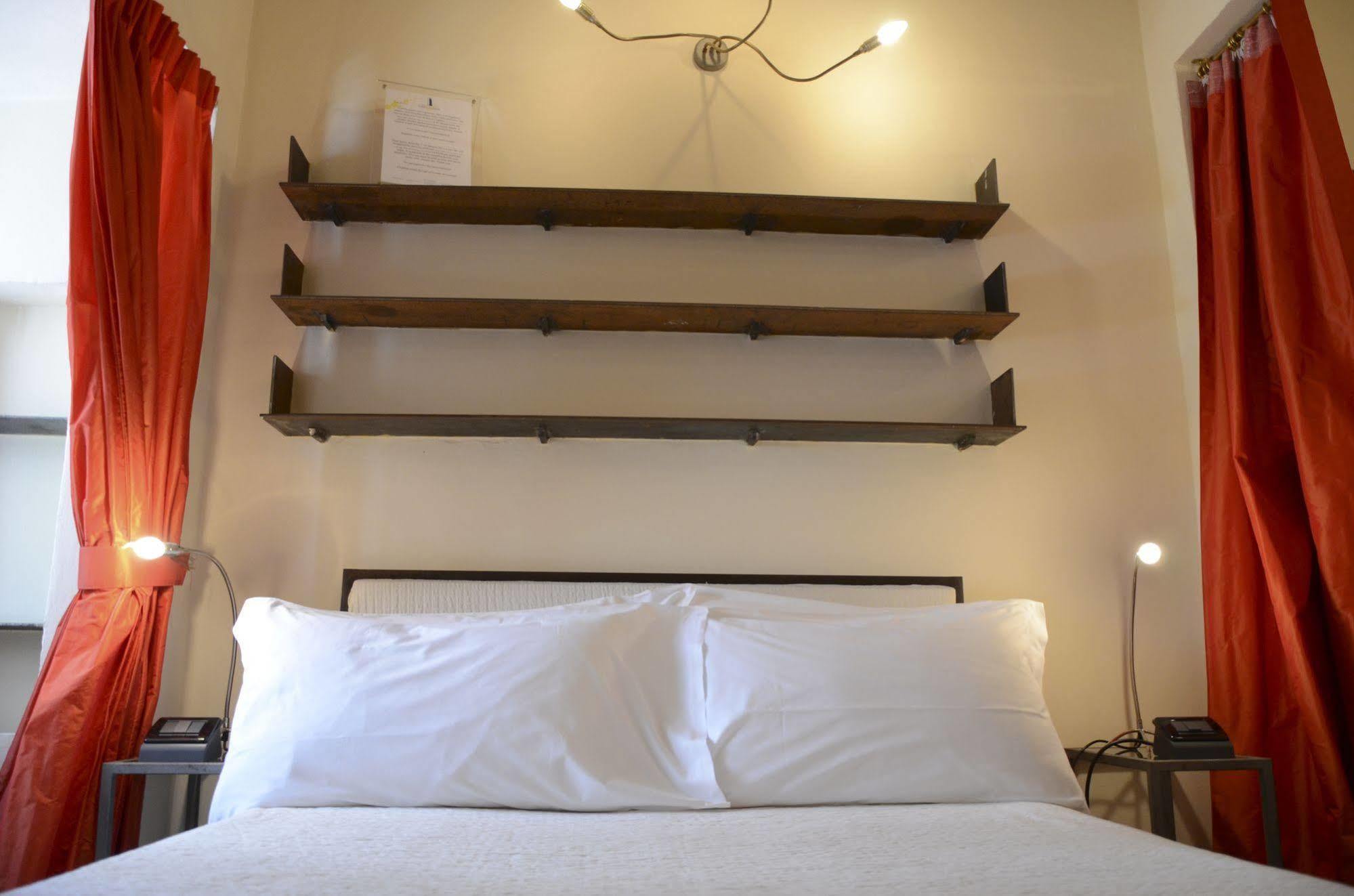 Bed and Breakfast Residenza Torre Colonna Roma Exterior foto