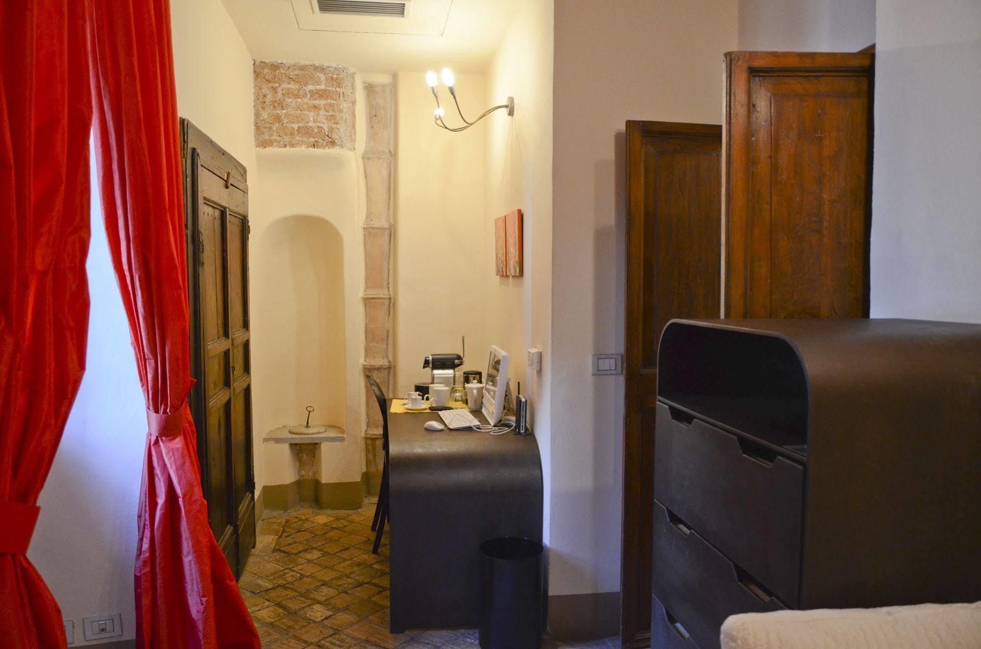 Bed and Breakfast Residenza Torre Colonna Roma Exterior foto